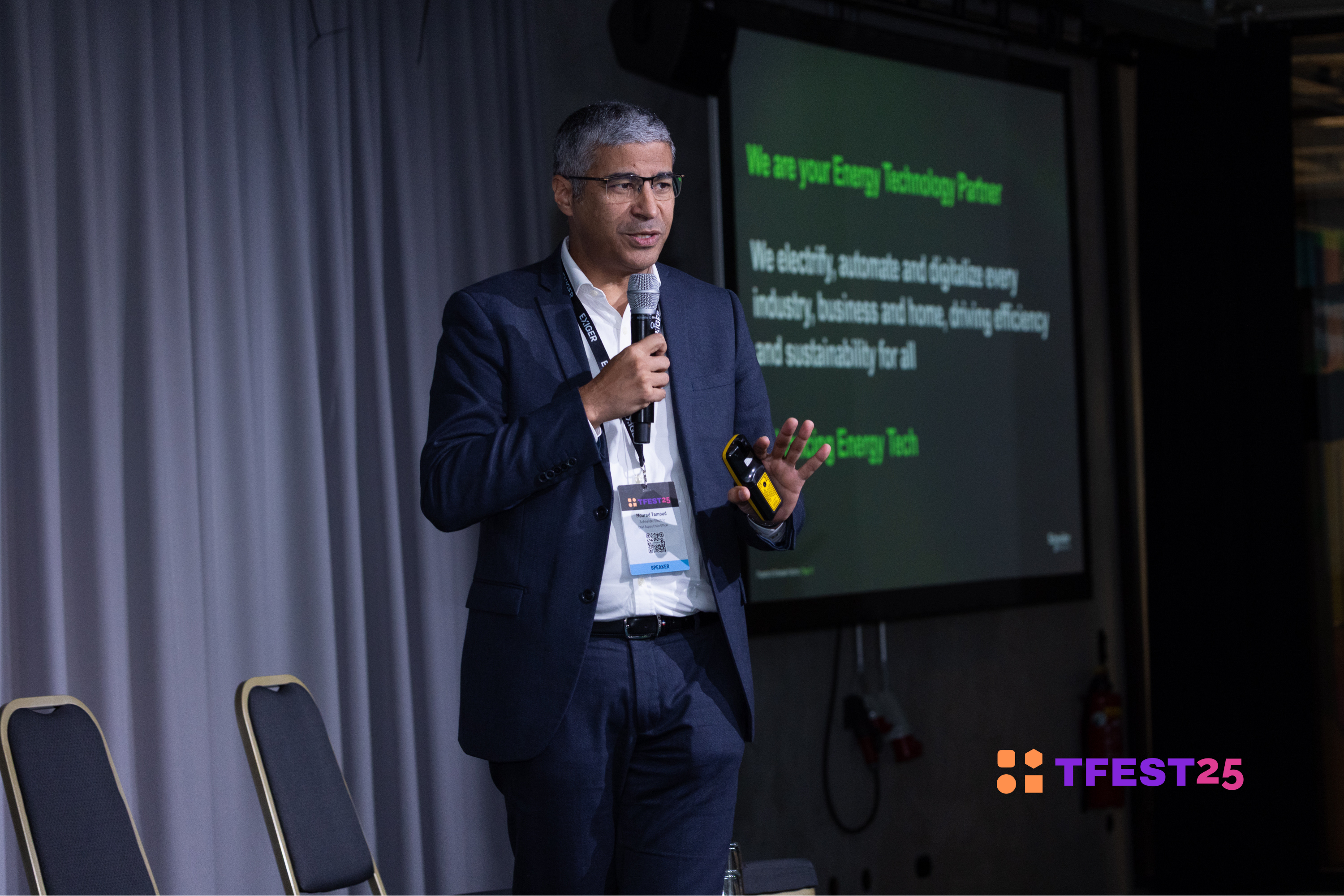 1-Nov-21-2025-01-32-22-5350-PM